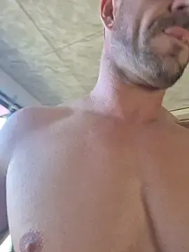 Stripchat Live Sex of MissLMrJ