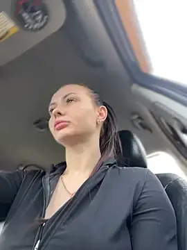 Stripchat Free Porn Cam of PrincessaHill_