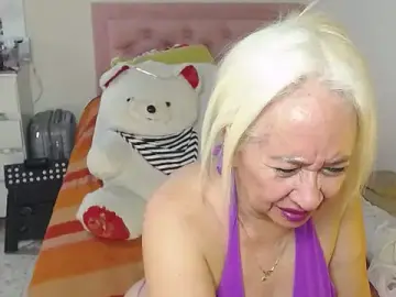 Stripchat Watch Live Sex Cams of lucy_belle_bm