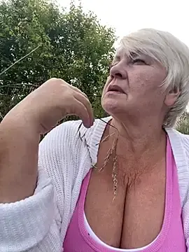 Stripchat Private Sex Chat of Laura_Millf