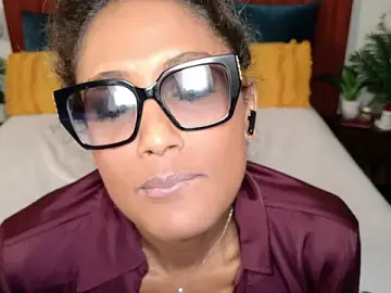 Stripchat Live Sex of ShanialaFrancaise