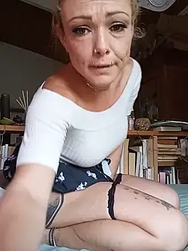 Stripchat Sex Cam of lemonmary