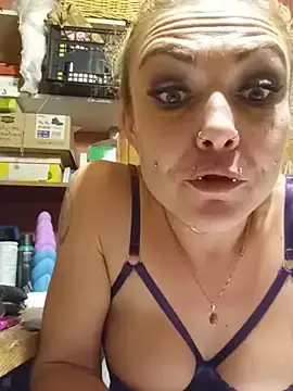 Stripchat Adult Webcams of lemonmary