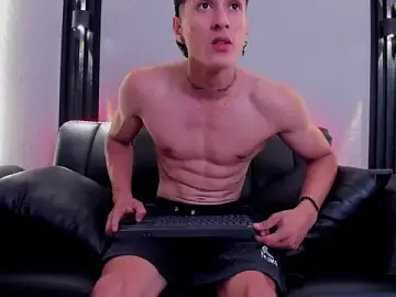 Stripchat Watch Live Sex Cams of Dark_Valentino_