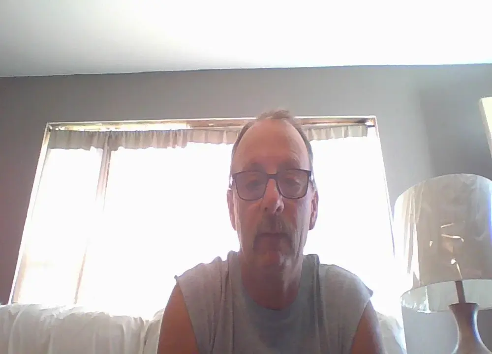 Luvstrokingoncam