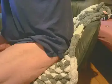 Stripchat Live Sex Cam of T0Yforeskin