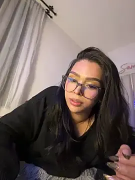 Stripchat Live Sex Cam of Samantha_Bernardo