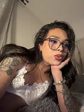 Stripchat Live Porn of Samantha_Bernardo