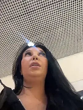 Stripchat Free Porn Cam of Tisha_Busty