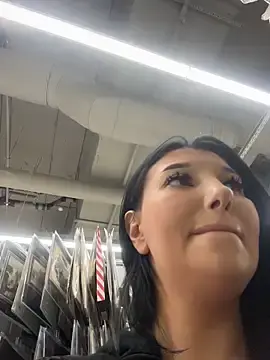 Stripchat Free Live Porn of Tisha_Busty