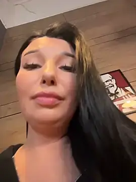 Stripchat Live Sex Cam of Tisha_Busty