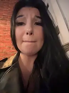 Stripchat Free Porn Cam of Tisha_Busty