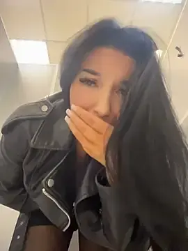 Stripchat Watch Live Sex Cams of Tisha_Busty