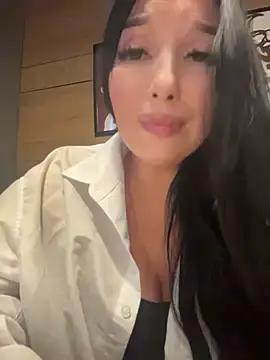Stripchat Adult Webcams of Tisha_Busty