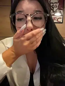 Stripchat Free Porn Cam of Tisha_Busty