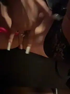Stripchat Free Porn Cam of Tisha_Busty
