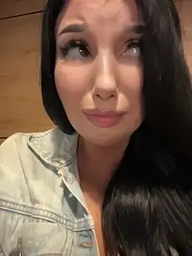 Stripchat Live Sex Cam of Tisha_Busty