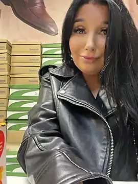 Stripchat Best Webcam of Tisha_Busty