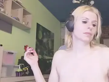 Stripchat Live Sex Cam of karmija