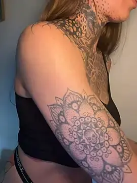 Stripchat Sex Cam of Elenascrib