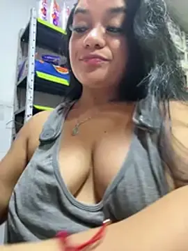 Stripchat Free Porn Cam of Indira_Nahali1