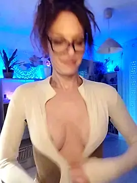 Stripchat Live Sex of Luna_Kitanna