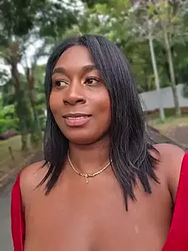 Stripchat Free Porn Cam of HanaThompson