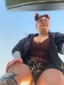 Stripchat Sex Cam of native_naya