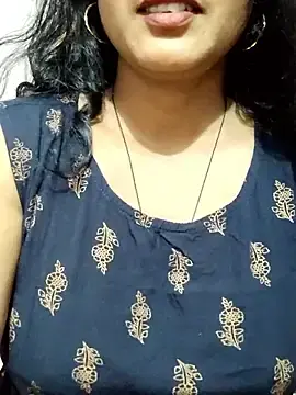 Stripchat Watch Live Sex Cams of spicysuhana