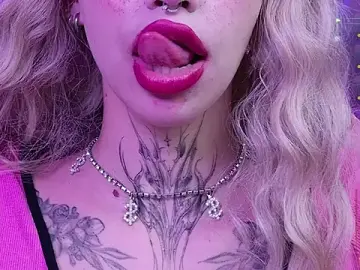Stripchat Live Porn of LeylaNoir_02