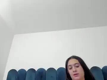 Stripchat Nude Webcam of EmilyHanks_