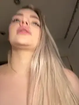 Stripchat Nude Webcam of HugeBoobsAlice