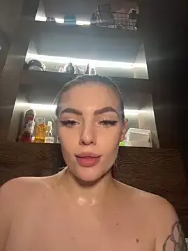 Stripchat Free Live Porn of HugeBoobsAlice