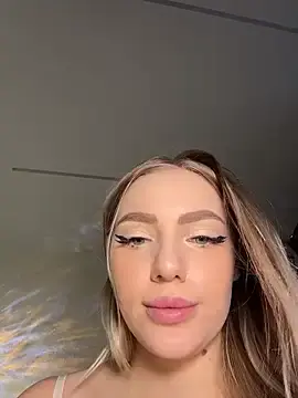 Stripchat Adult Webcam of HugeBoobsAlice