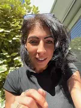 Stripchat Sex Cam of Yasmiinee