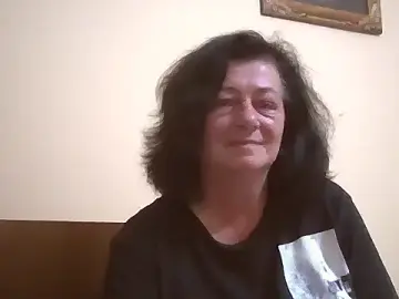 Stripchat Free Live Porn of GypsiQueen2