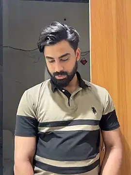 Stripchat Sex Cam of Royalboy_03