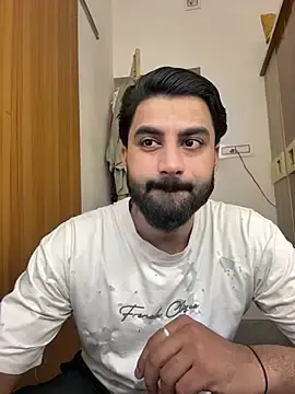 Stripchat Free Porn Cam of Royalboy_03