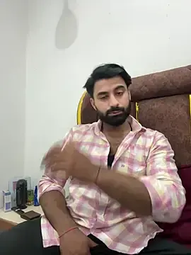 Stripchat Sex Cam of Royalboy_03