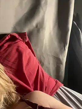 Stripchat Free Live Porn of privsloirinha