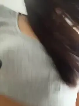 Stripchat Live Sex Cam of Ema_azel