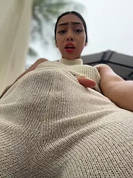 Stripchat Live Porn of Ema_azel