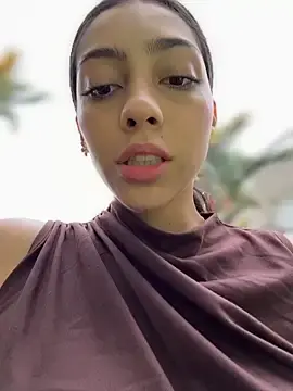 Stripchat Free Porn Cam of Ema_azel