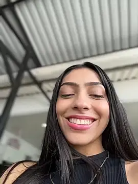 Stripchat Watch Live Sex Cams of Ema_azel