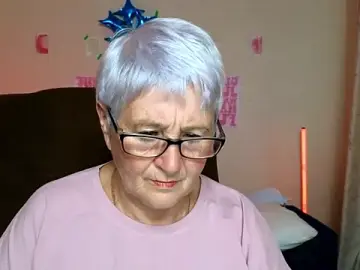 Stripchat Free Porn Cam of Sandra_Snowflake
