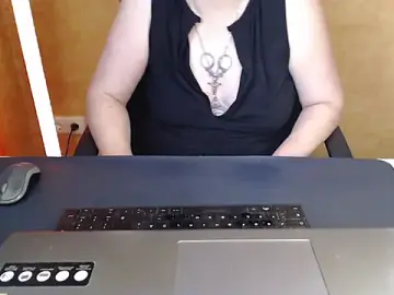 Stripchat Best Webcam of SweetPhoenix76