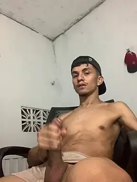 Stripchat Best live sex cam show of gabrielzinnnn085