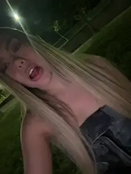 Stripchat Watch Live Sex Cams of lindaandtony