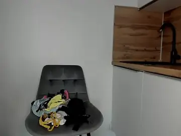 Stripchat Adult Webcam of Elle_Milfa