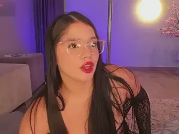 Stripchat Adult Video Chat of Hailey-Fox